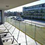 Ezuestpart Granada 4 Koezvetlen Vizparti Luxus * 시오포크
