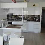 아파트 Ezuestpart Granada 4 Koezvetlen Vizparti Luxus 시오포크