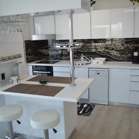 Ezüstpart Granada 4 Közvetlen Vizparti Luxus * Siofok
