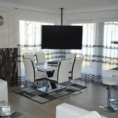 Ezüstpart Granada 4 Közvetlen Vizparti Luxus Daire Siofok