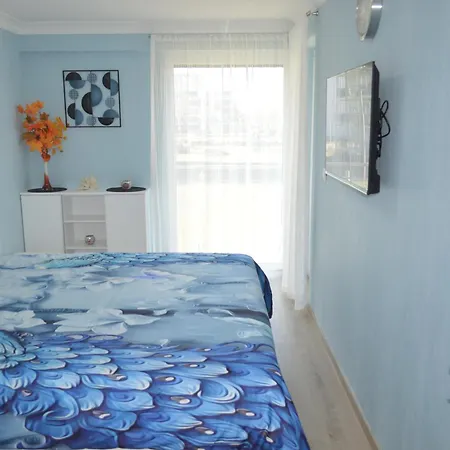 Appartamento Ezuestpart Granada 4 Koezvetlen Vizparti Luxus Siófok