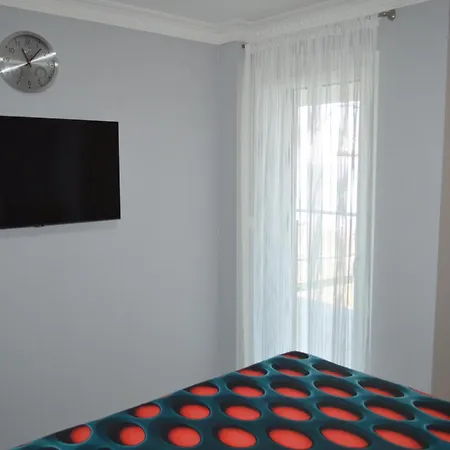 Ezüstpart Granada 4 Közvetlen Vizparti Luxus Siofok