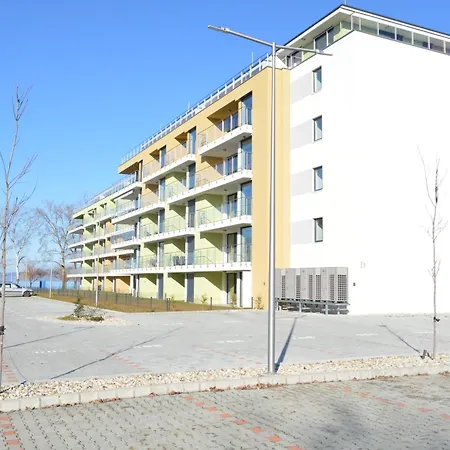 Daire Ezüstpart Granada 4 Közvetlen Vizparti Luxus Siofok