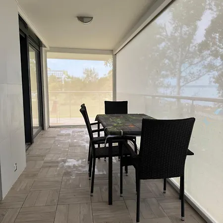 Διαμέρισμα Ezuestpart Granada 4 Koezvetlen Vizparti Luxus