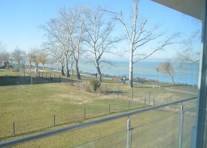 Ezuestpart Granada 4 Koezvetlen Vizparti Luxus דירה שיופוק