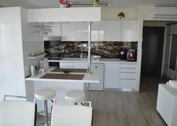 דירה Ezuestpart Granada 4 Koezvetlen Vizparti Luxus שיופוק