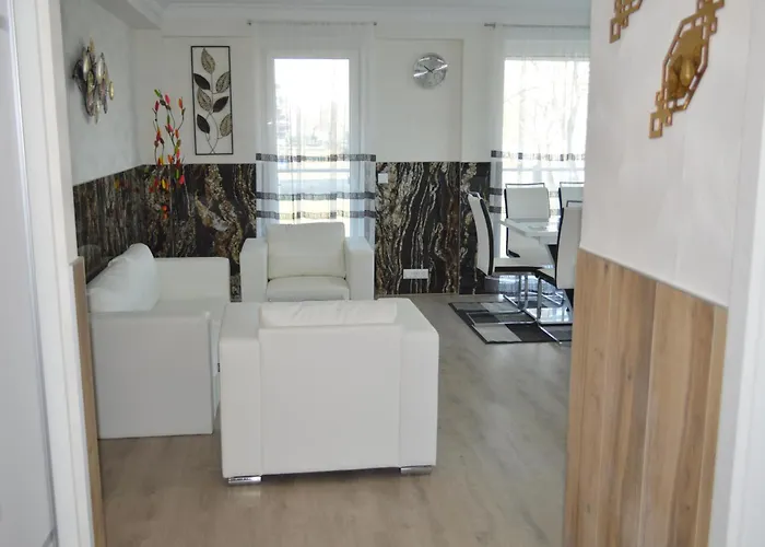 Ezuestpart Granada 4 Koezvetlen Vizparti Luxus דירה *