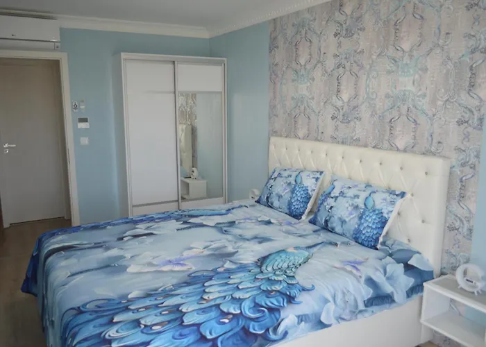 Ezuestpart Granada 4 Koezvetlen Vizparti Luxus דירה שיופוק