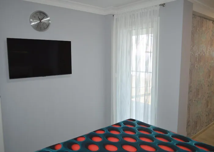 Ezuestpart Granada 4 Koezvetlen Vizparti Luxus שיופוק