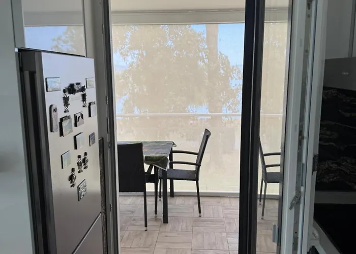 Appartamento Ezuestpart Granada 4 Koezvetlen Vizparti Luxus *